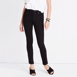 Madewell 9" High-Rise Skinny Jeans in Black Wash